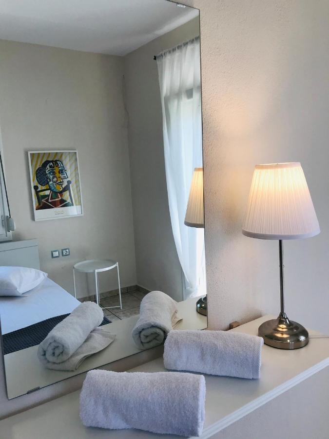 Ferienwohnung Dimeli 1 Plaka Exterior foto
