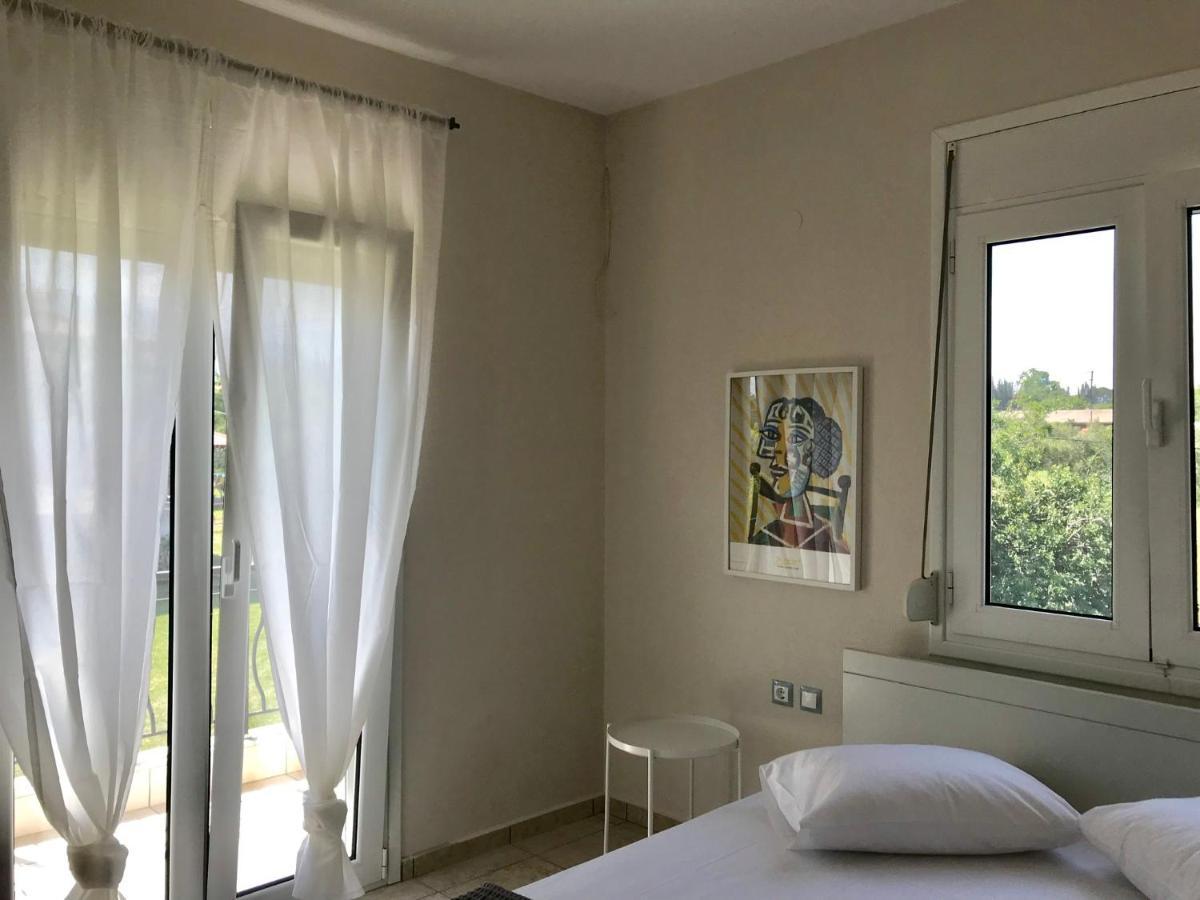 Ferienwohnung Dimeli 1 Plaka Exterior foto